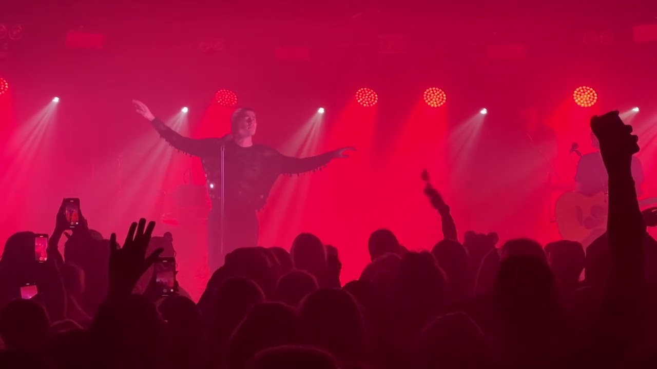 Robin Packalen - Hula Hula Acoustic Live @ Savohouseundergroung 4K
