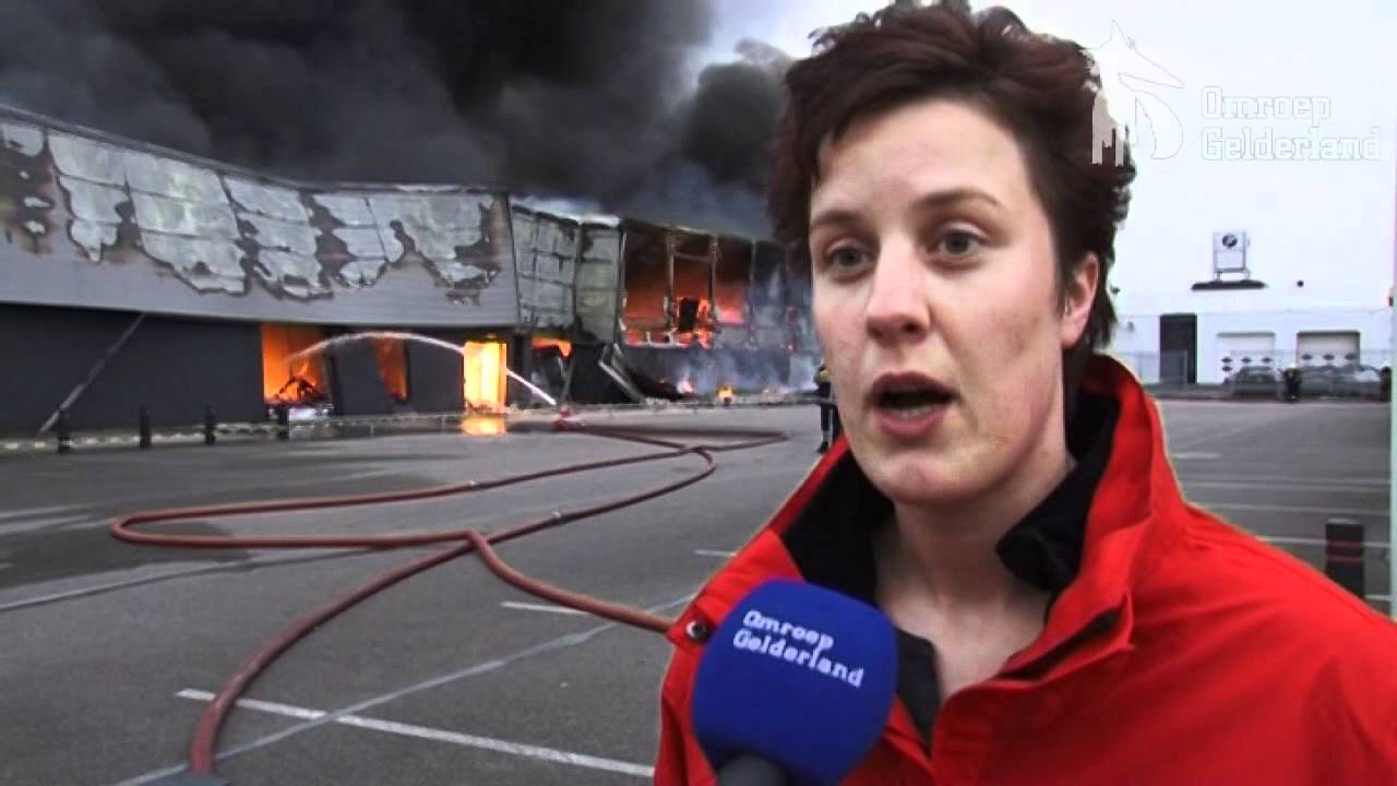 Zeer grote brand in fabriek Nijkerk