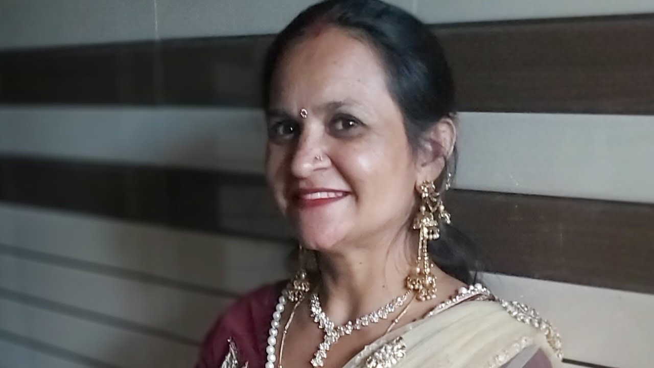 Parvati Sharma is live लाइव मैच का स्वागत है सभी भाई बहनों कों प्रणाम 🙏