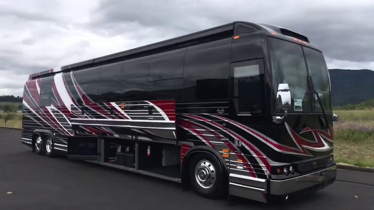 Plugging In a Luxury RV. Marathon Mondays with Mal: Ep.15