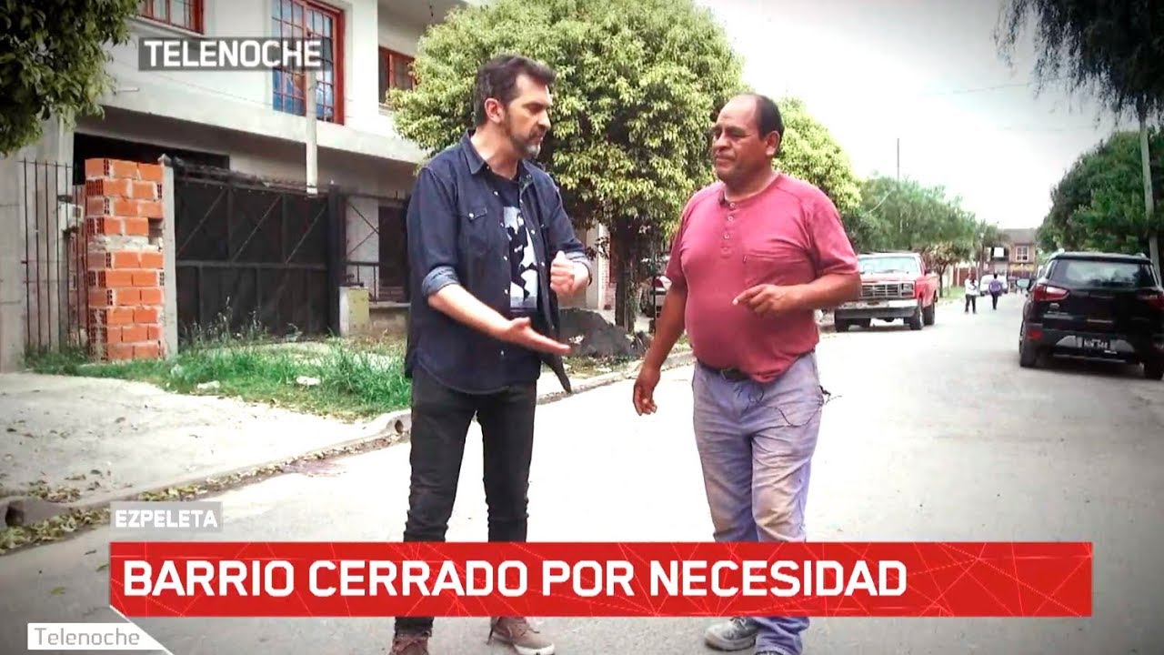 EL BARRIO MÁS CERRADO (TIENEN REJAS HASTA EN LAS CALLES)