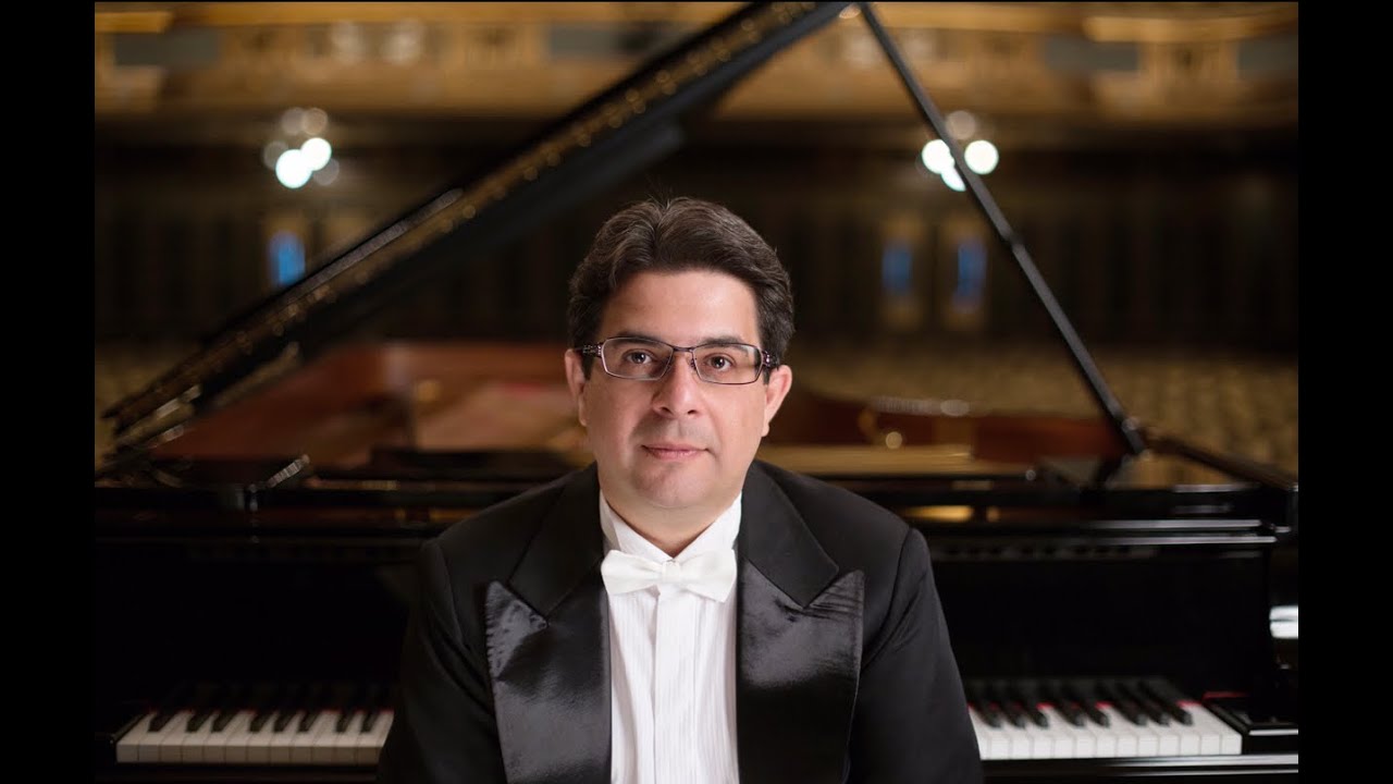 Bartók Piano Concerto No. 3. Gábor Farkas piano- Ádám Medveczky conductor