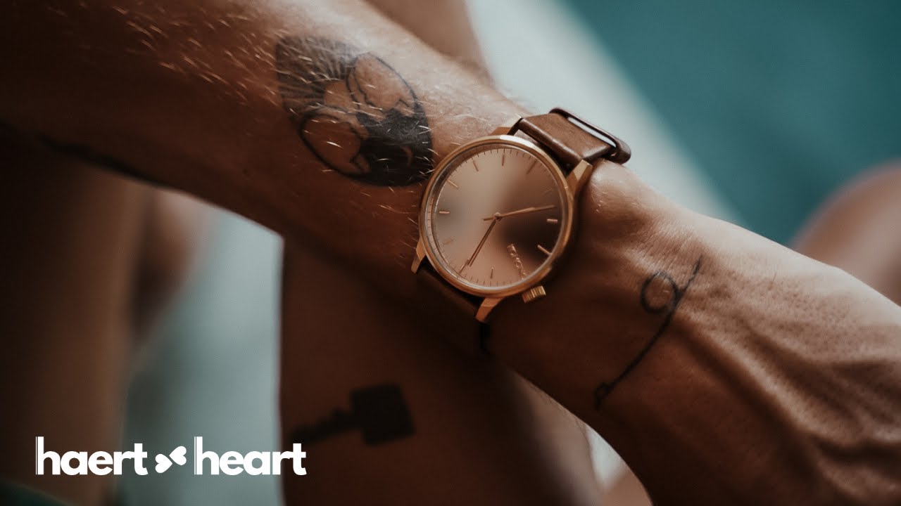 6 Signs He’s Been Thinking About You