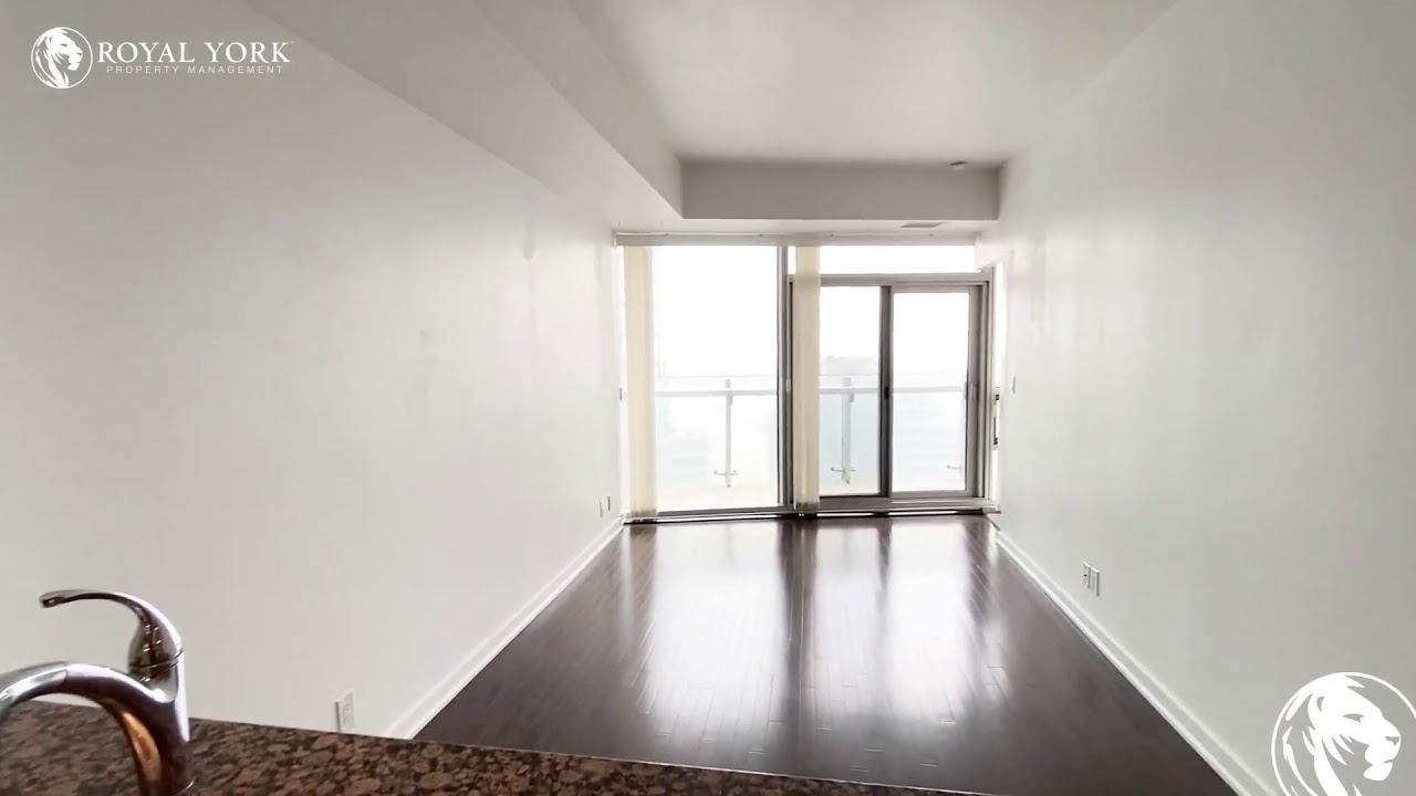 3703-12 York Street, Toronto, Ontario M5J 0A1