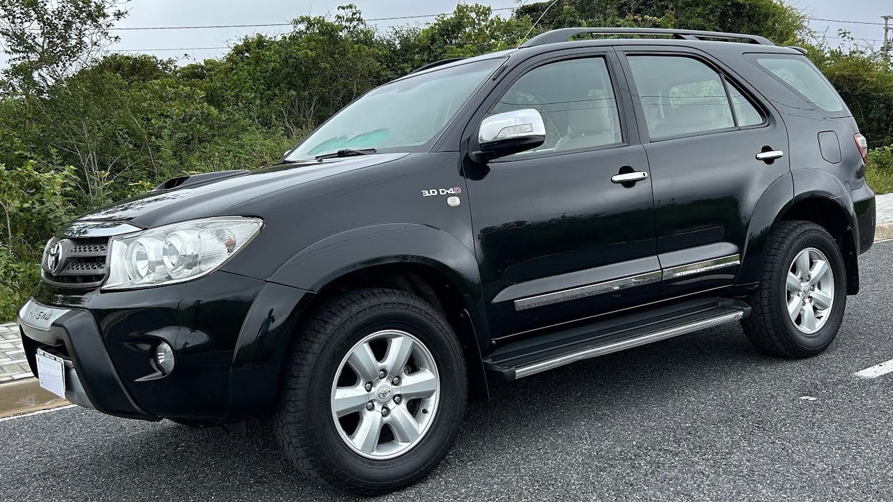 SW4 SRV 3.0 TURBO DIESEL 4x4 AUTOMÁTICA 7 LUGARES 2011