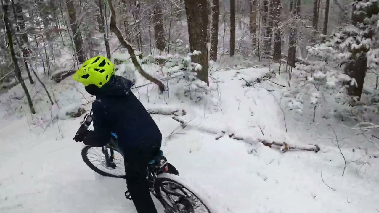 BIKING IN THE SNOW! I CAN'T FEEL MY FACE 2026