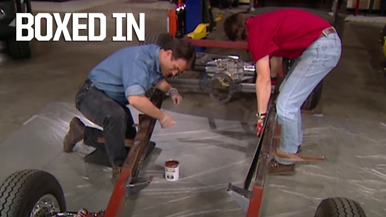 Boxing In The Frame Of The '34 International Pickup - Trucks! S3, E4
