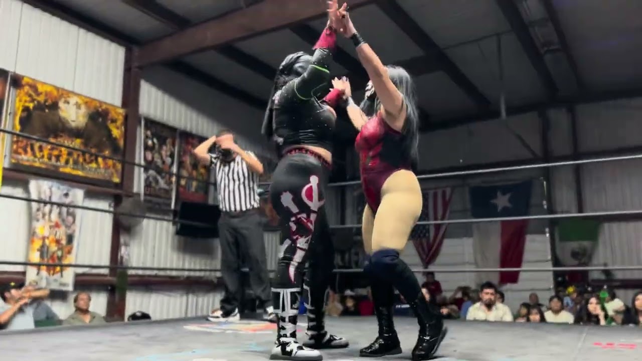 Tuskana & Morgana vs La Spooky & Cassandra | Coliseo Houston