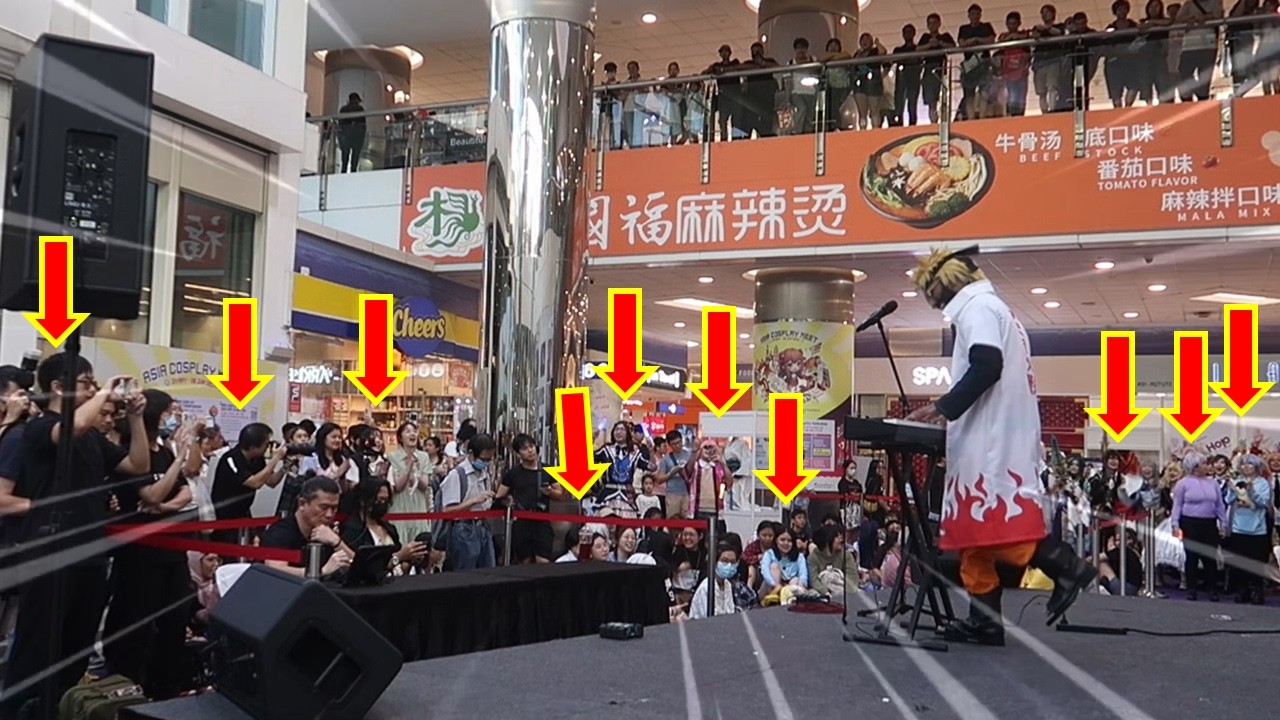Crowd Sings along to DIGIMON OP (BUTTERFLY) on piano in anime event LIVE