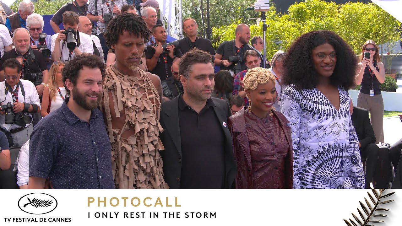 O RISO E A FACA - Photocall - VO - Cannes 2025