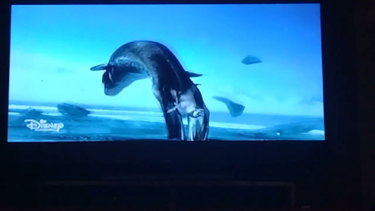 Happy Feet Leopard Seal attack