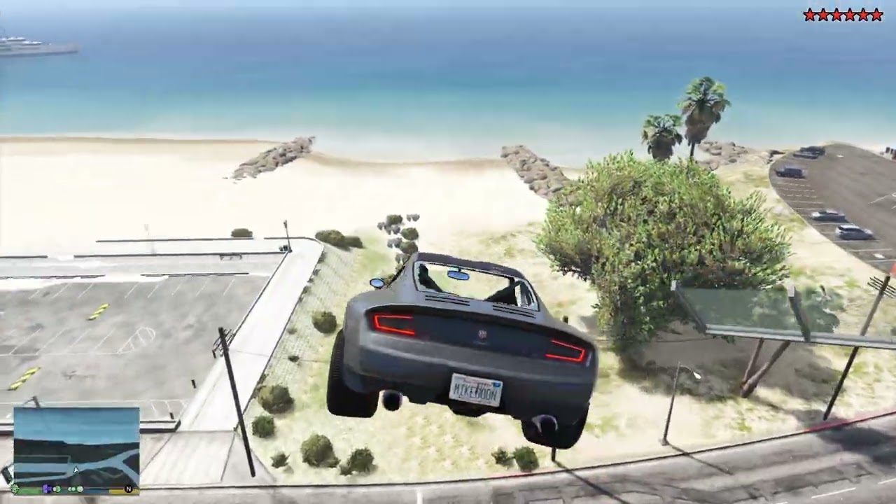 GTA 5 - Vespucci Beach Police Station Shootout + Ten Star Escape