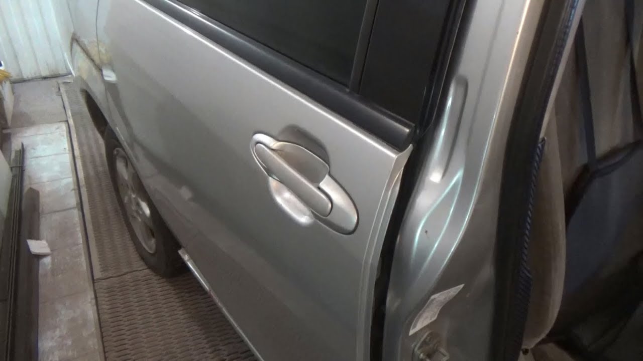 Как снять заднюю дверь. Mazda MPV.