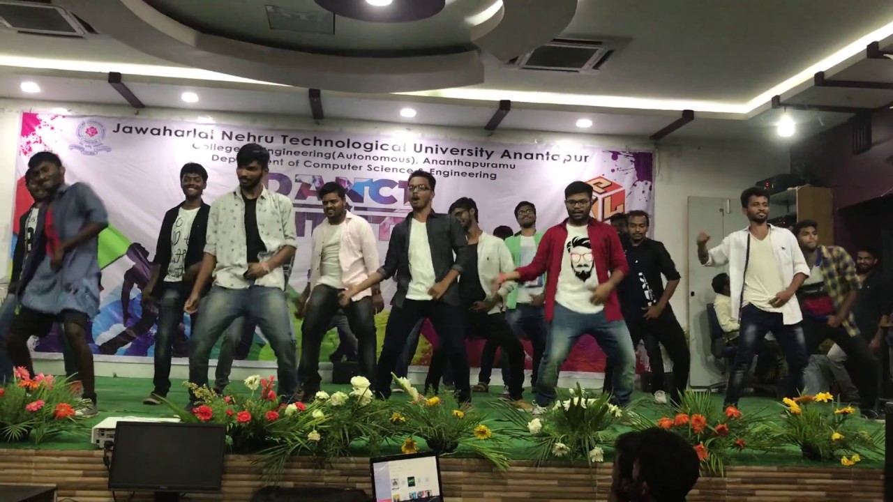 Pixel 2k18 cultural by CSE boys.