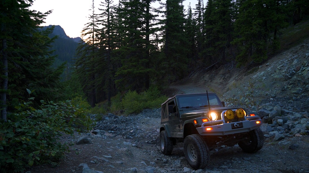 Jeep TJ Exploring Old Mining Roads in Cle Elum, WA