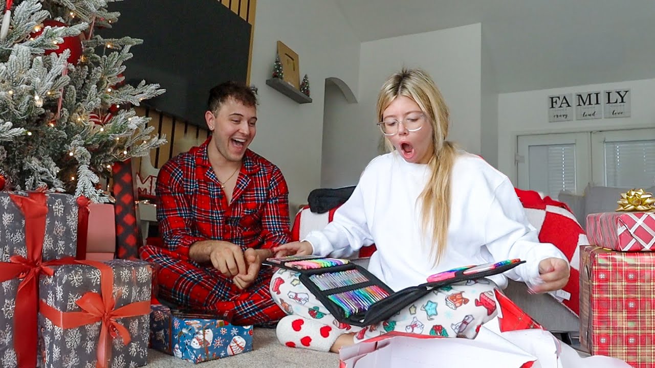 OUR CHRISTMAS MORNING ROUTINE 2024 *Opening Presents*