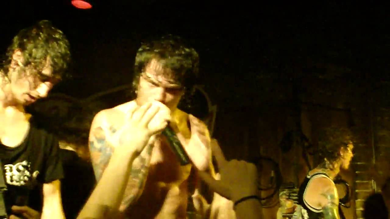 Asking Alexandria - The Final Episode LIVE at Emo's in Austin, Texas! (HD)