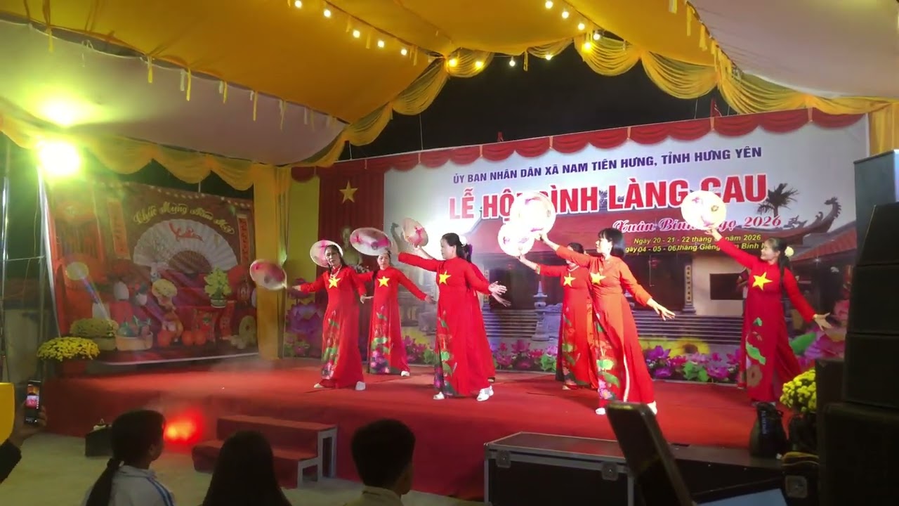 Truỳ Nguyễn hội làng đình làng cau 