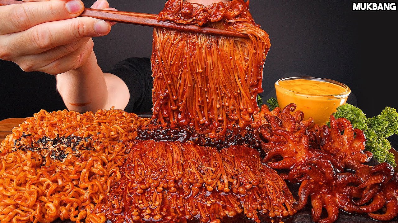 острый осьминог и грибы, лапша SPICY OCTOPUS 🐙 MUSHROOM FIRE NOODLE SEAFOOD EATING ASMR MUKBANG