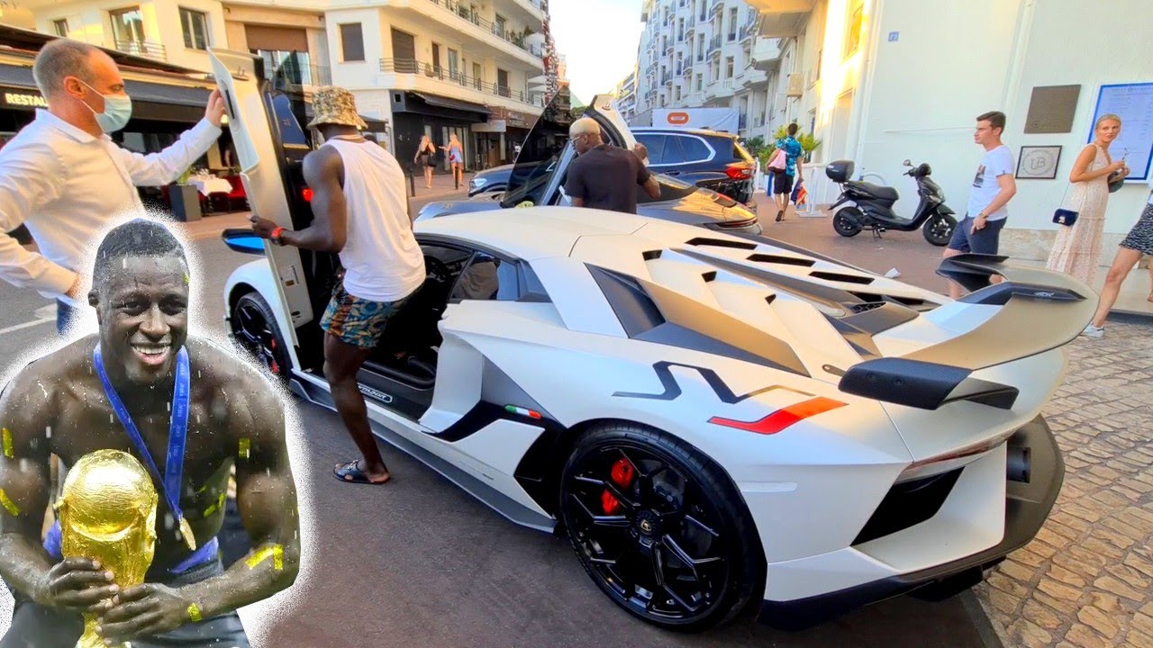 Benjamin Mendy et sa Lamborghini Aventador SVJ ! Carspotting à Cannes !