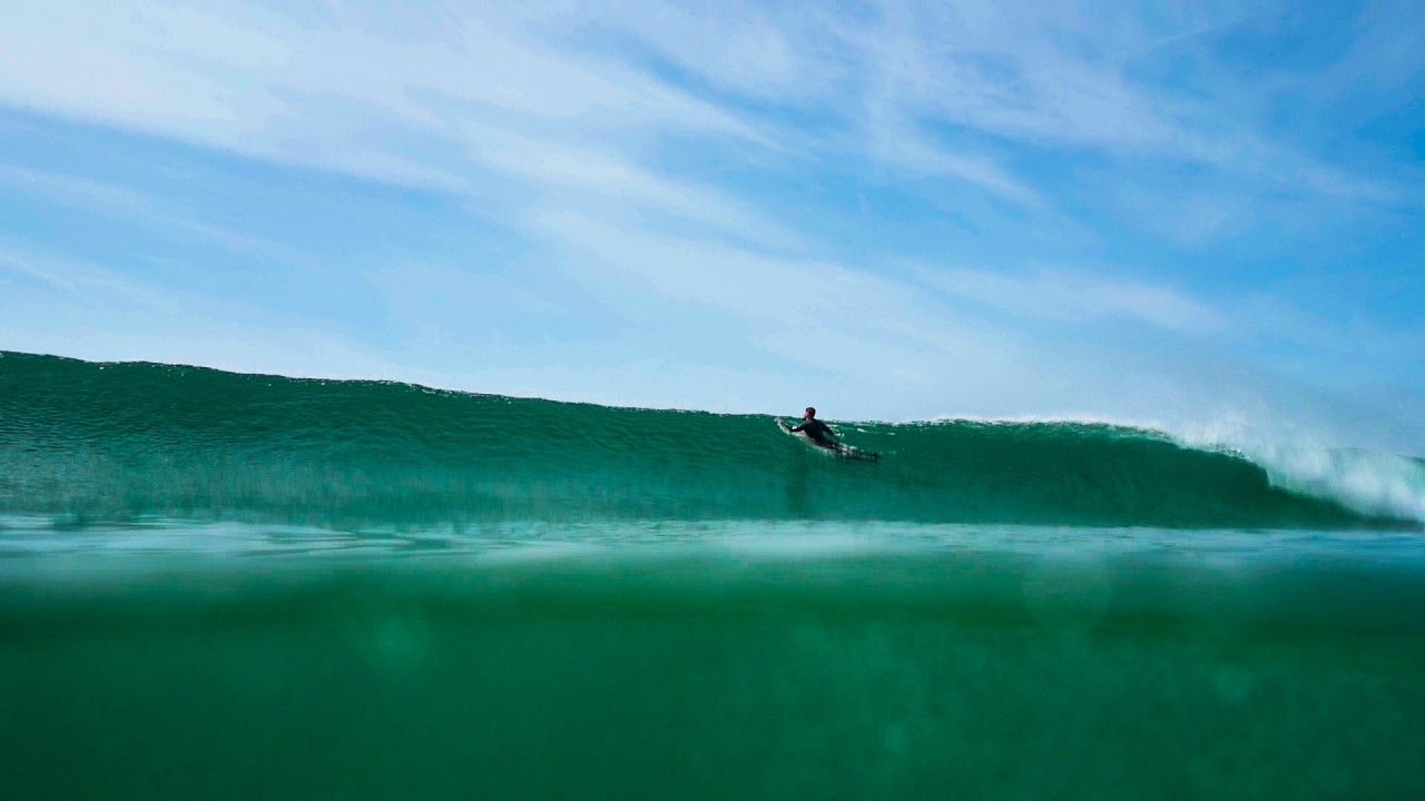 INSANE WINTER SWELL CONTINUES IN CORNWALL