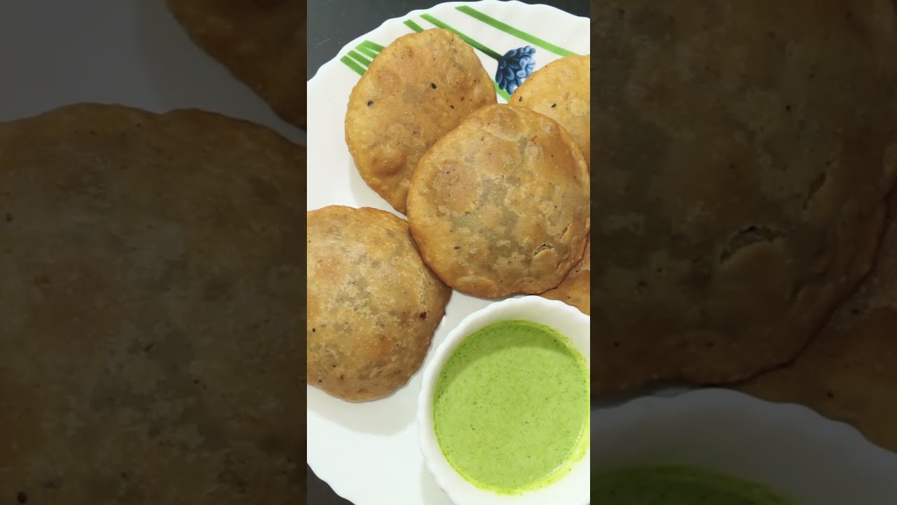 Matar ki kachori -Winter vibes on a plate ❄️ #food #indianfood #trending #matarkachori 