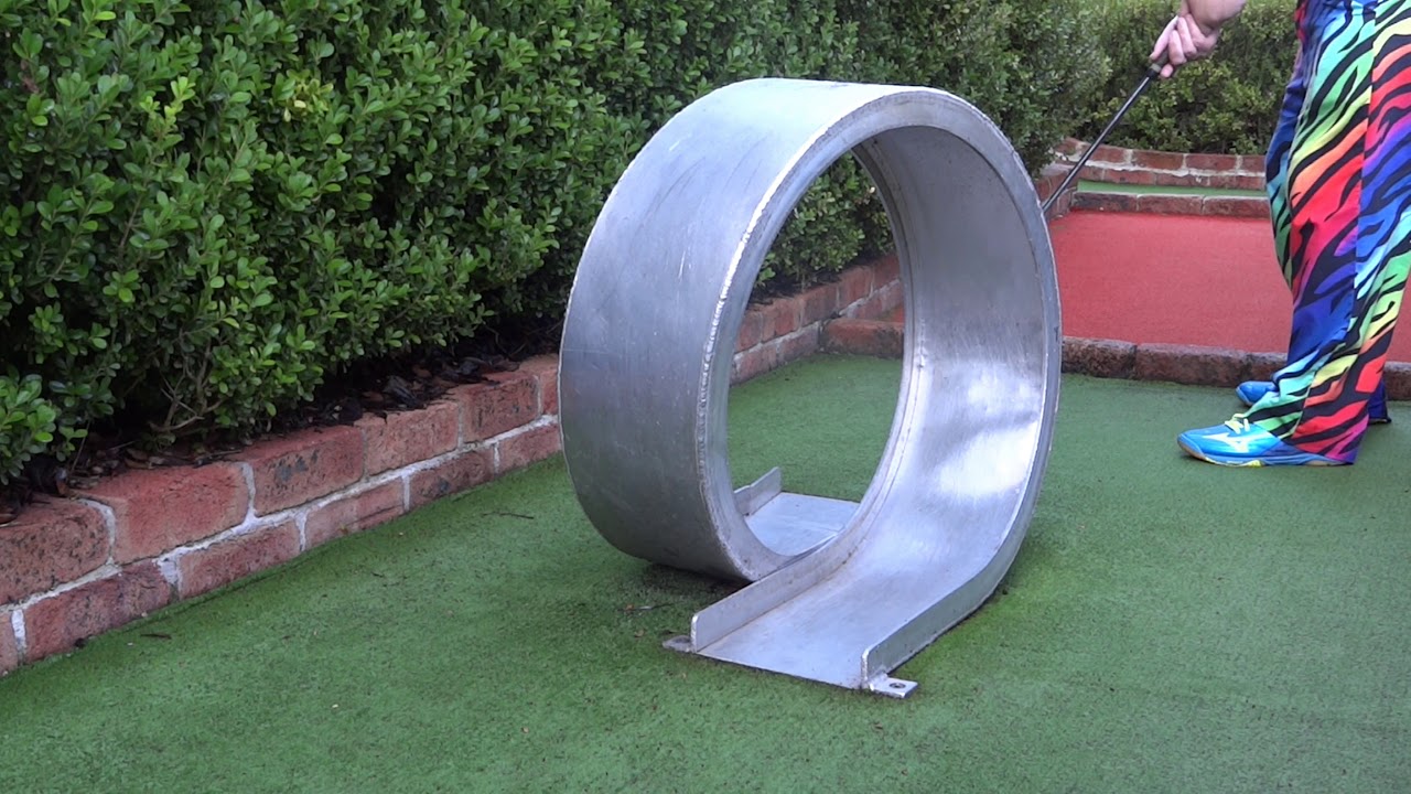 The loop de loop obstacle.