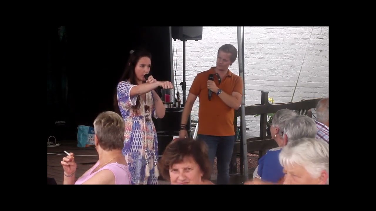 Kevin & Romina   part 1  : Country roads  - Elvis medley - Vuurwerk - De Wereld Draait Voor Jou