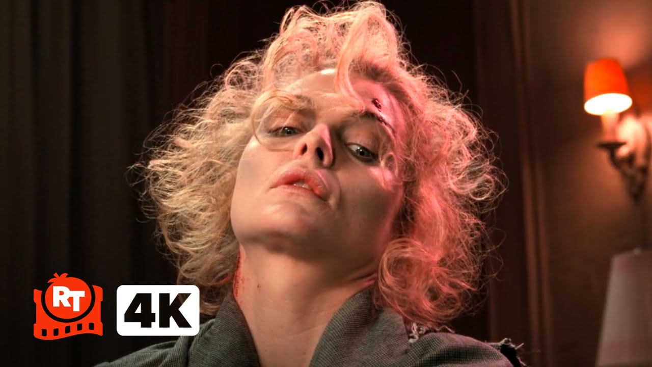 Batman Returns - (1992) - Michelle Pfeiffer Becomes Catwoman | Movieclips