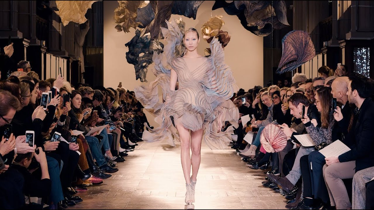 Iris van Herpen | Ludi Naturae