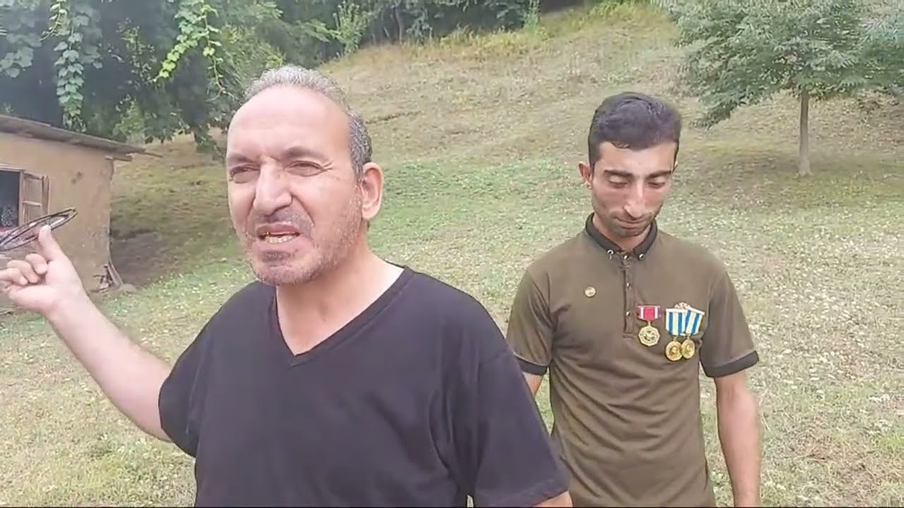 Astara.Şüvi sovetliyi.Qazimiz hansi *evdən* döyüşə gedib