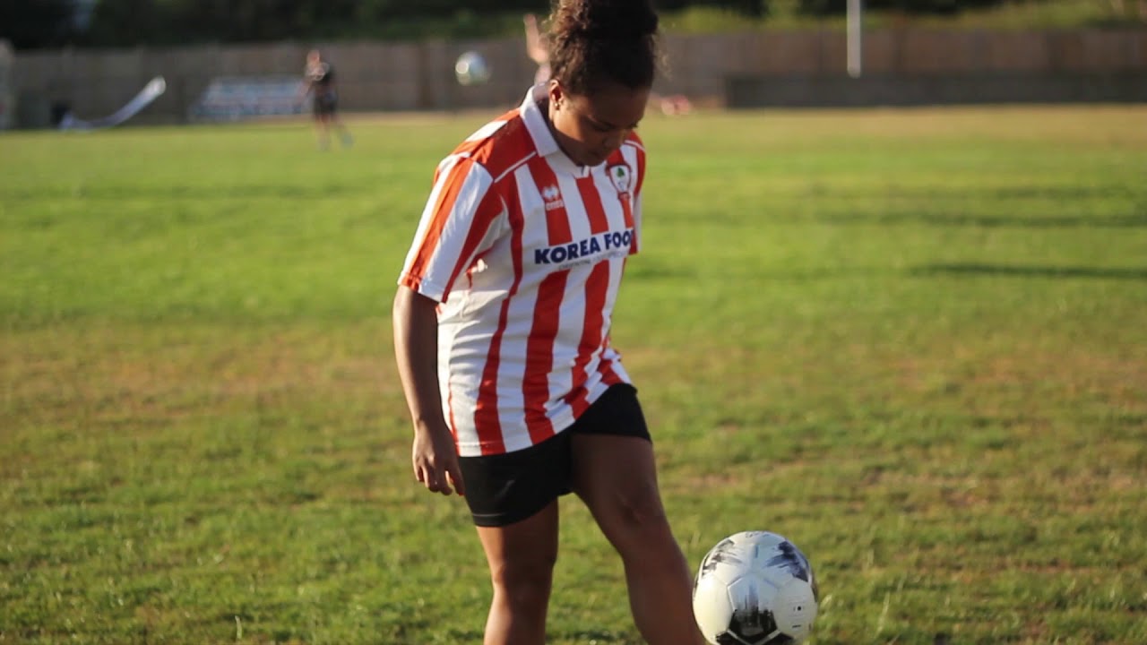 Kianni O'Garro signs for Ashford Town (Middlesex) Ladies FC