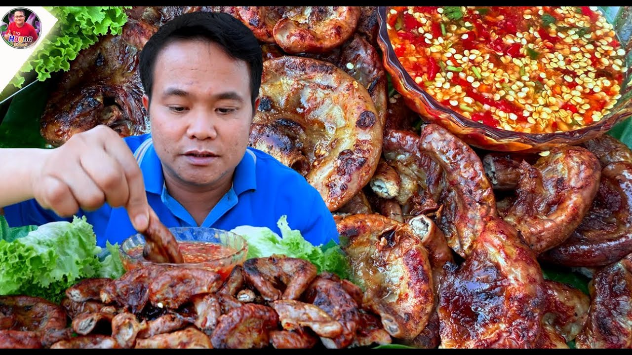 ย่างไส้หมูนุ่มๆ น้ำจิ้มจ้วดๆ แกล้มผักกรอบหอมๆ แซ่บจ้วดคัก