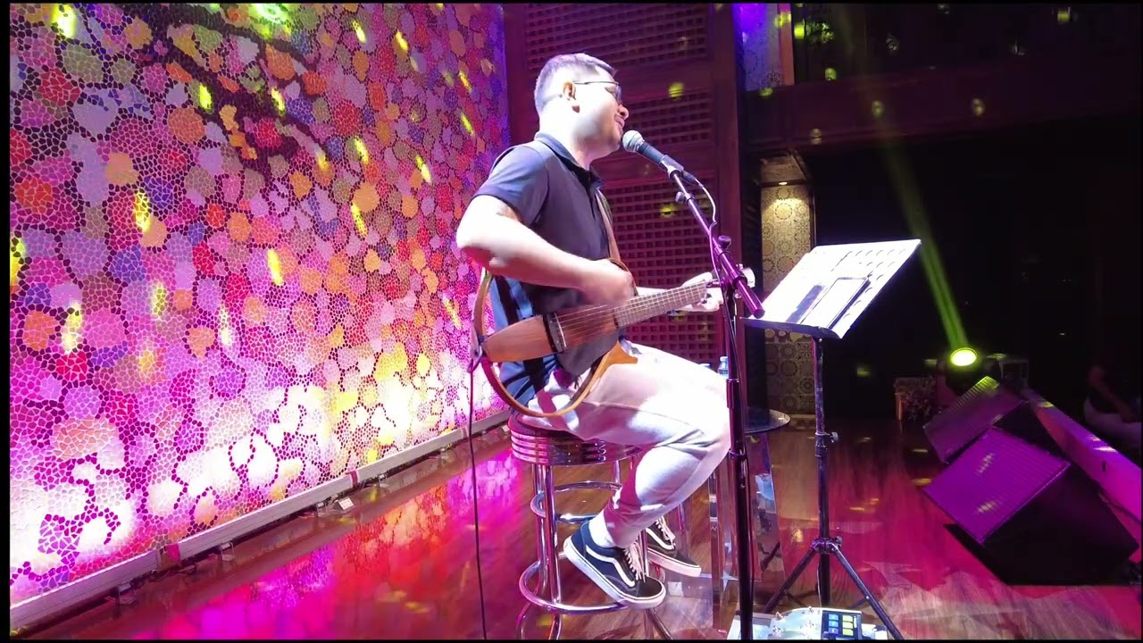 Davey Langit- Best I Ever Had LIVE at El Calle