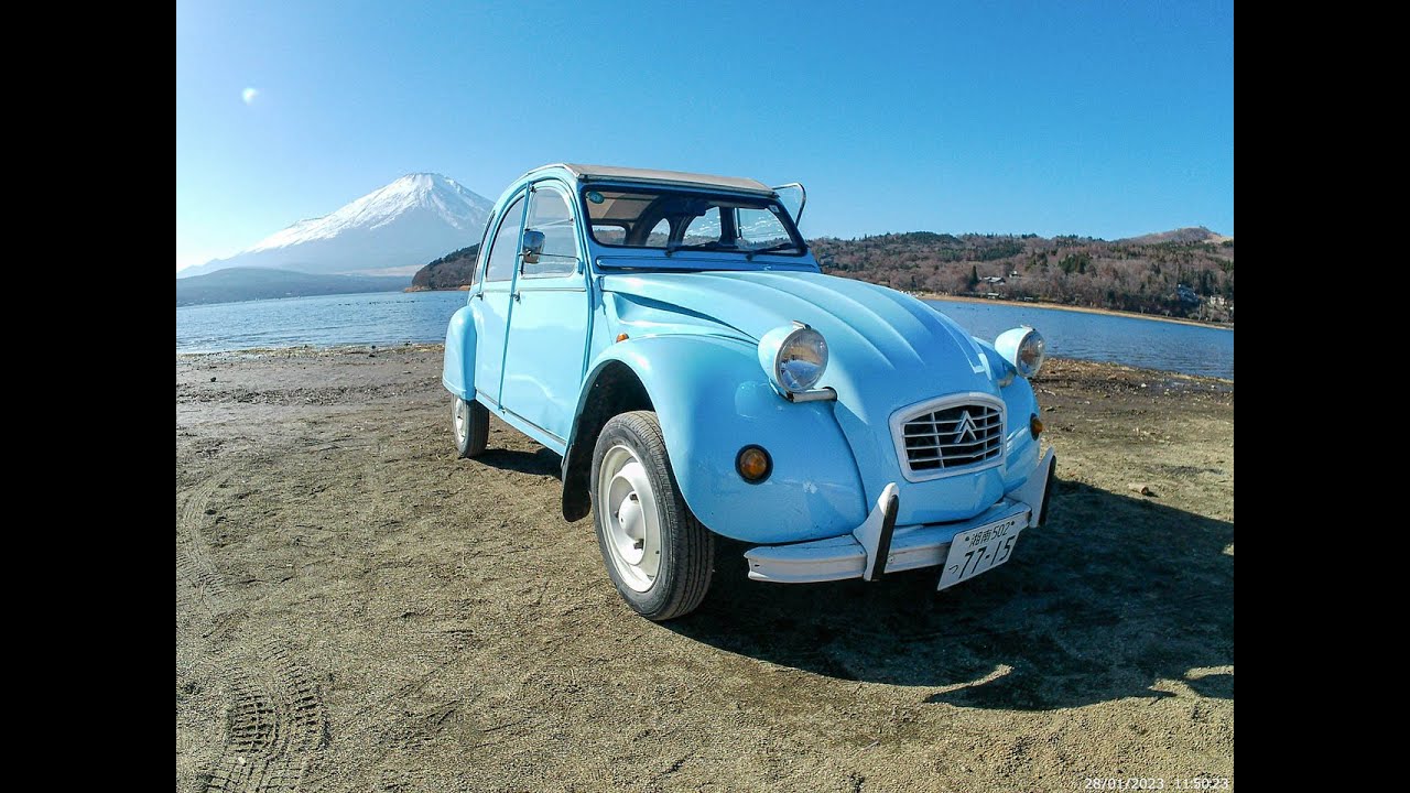 シトロエン2cv で　１人ドライブを満喫