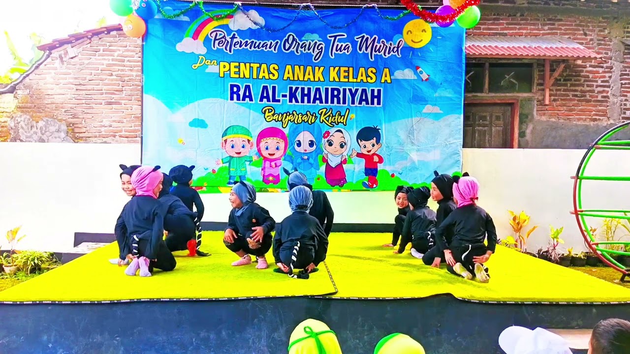 Tari meong #videi #viral #viralvideo #taritradisional #tari #anak #anaktk #anaklucu #anakpintar 