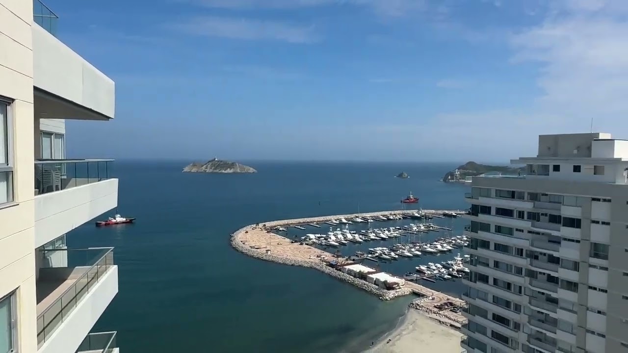 Venta de apartamento de 3 habitaciones con vista al mar, en Santa Marta