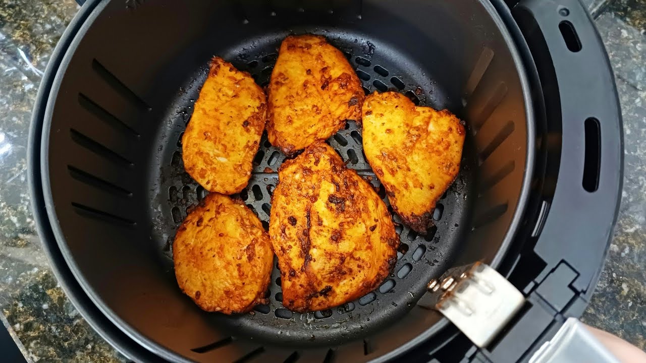 SUPER MACIO E SUCULENTO! COMO FAZER UM FILÉ DE FRANGO PERFEITO NA AIRFRYER! PASSO A PASSO SEM ERRO