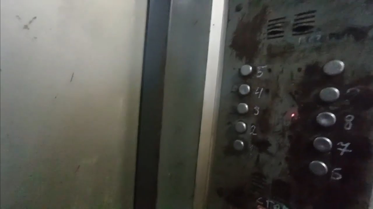 Лифт МЛЗ 1995 г.в. Q=400 кг V=0,71 м/с (Интернациональная 2/3 подъезд 3)