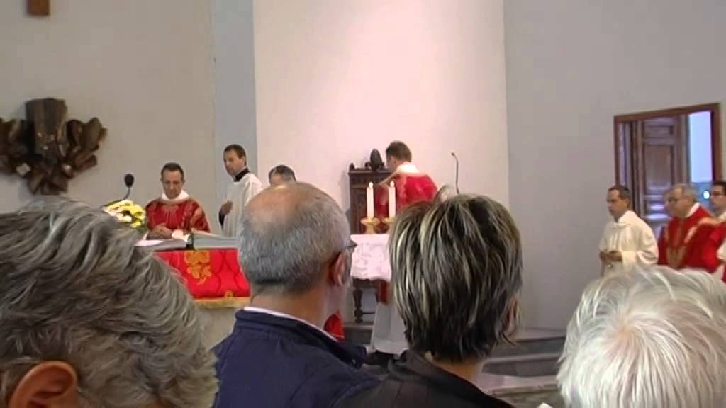 Sta per diventare prete