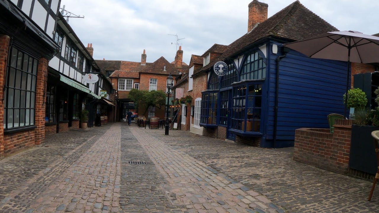 UK Landing - Guildford GU1 Godalming GU7 Farnham GU10 Walking Tour | Surrey | July 2022