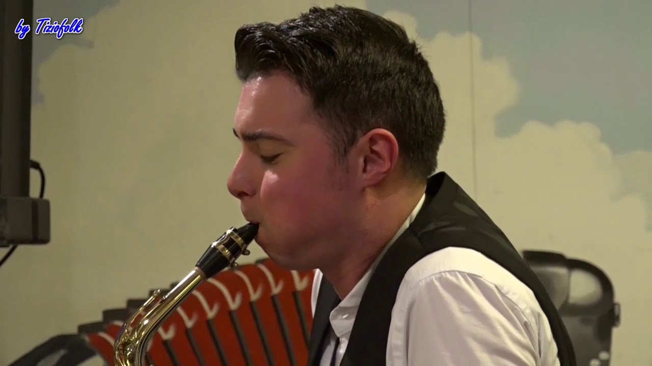 UNA ROSA PER TE valzer di Spada Baiardi Novelli eseguito da MATTIA MACCI con orchestra Orto Botanico