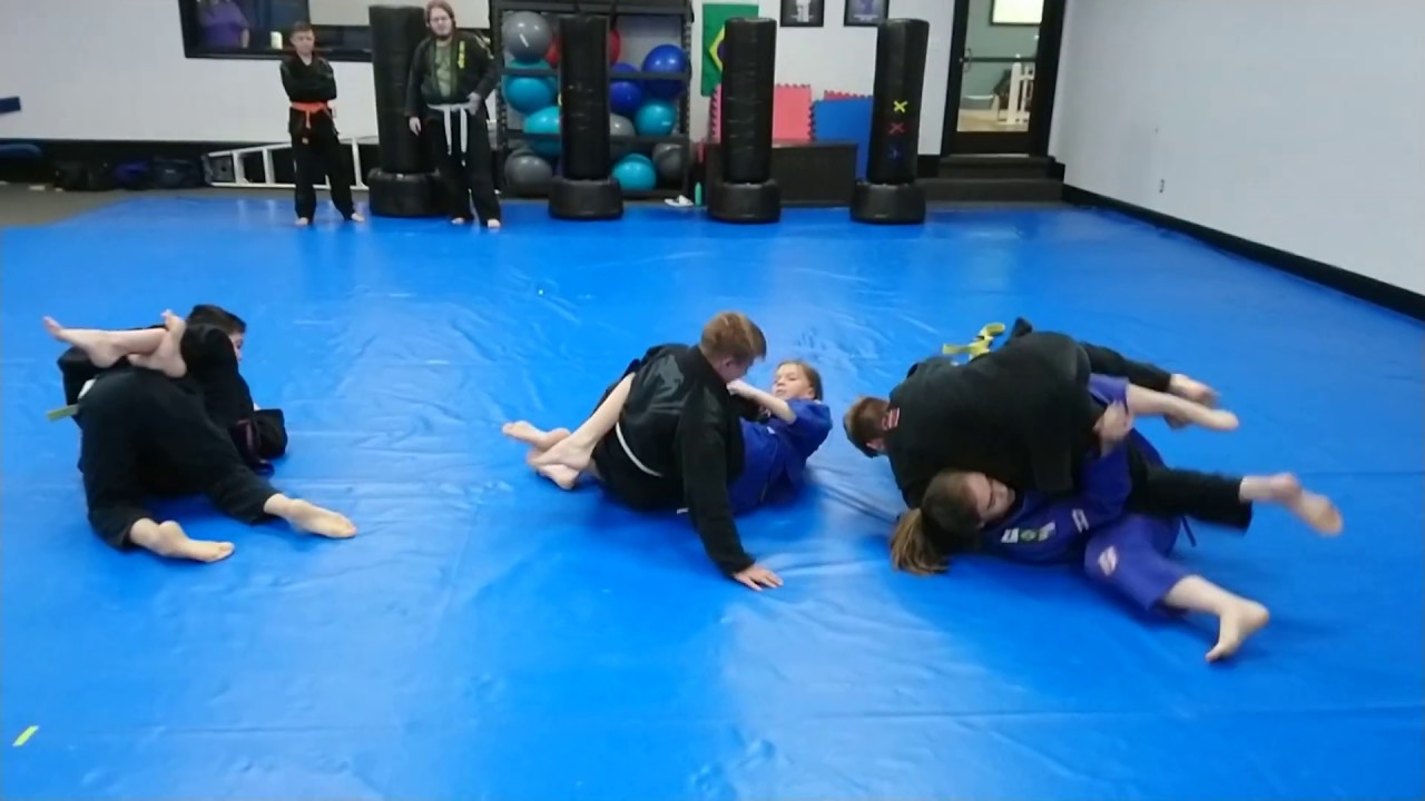 3 VS 3 
Boys VS Girls
