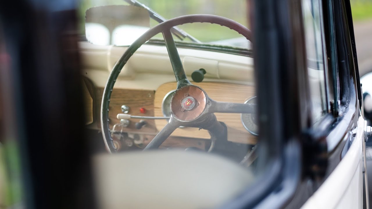 On the Road - 1939 Hillman 14