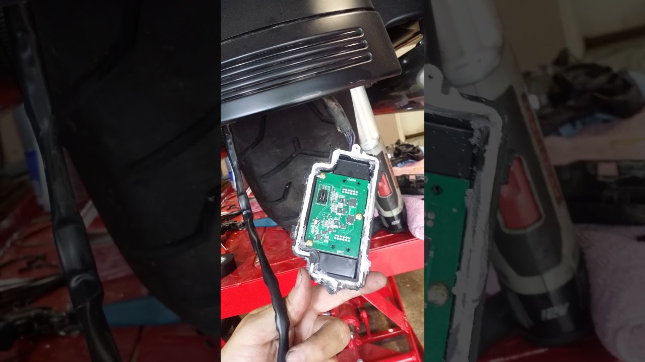 2013 Street Glide FLHX install a/m tri bar rear brake led light PART 1OF2 VIDEOS CLICK BELOW FOR 2