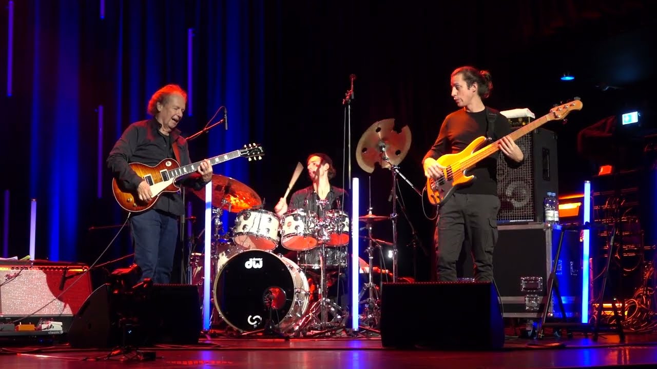 Lee Ritenour - Trans4JAZZ-Festival Konzerthaus Ravensburg - 10.11.2022 - Captain Fingers - LIVE !!!