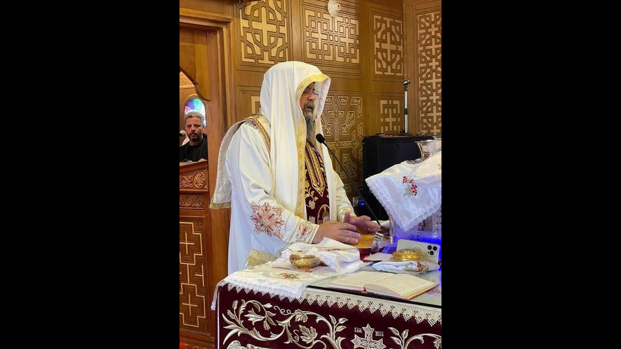 هوذا كائن معنا على هذه المائدة اليوم عمانوئيل إلهنا.... القس بقطر نسيم