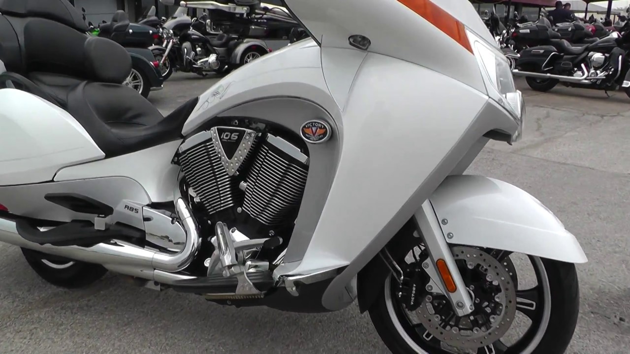 002711 - 2011 Victory Vision Tour - Used motorcycles for sale