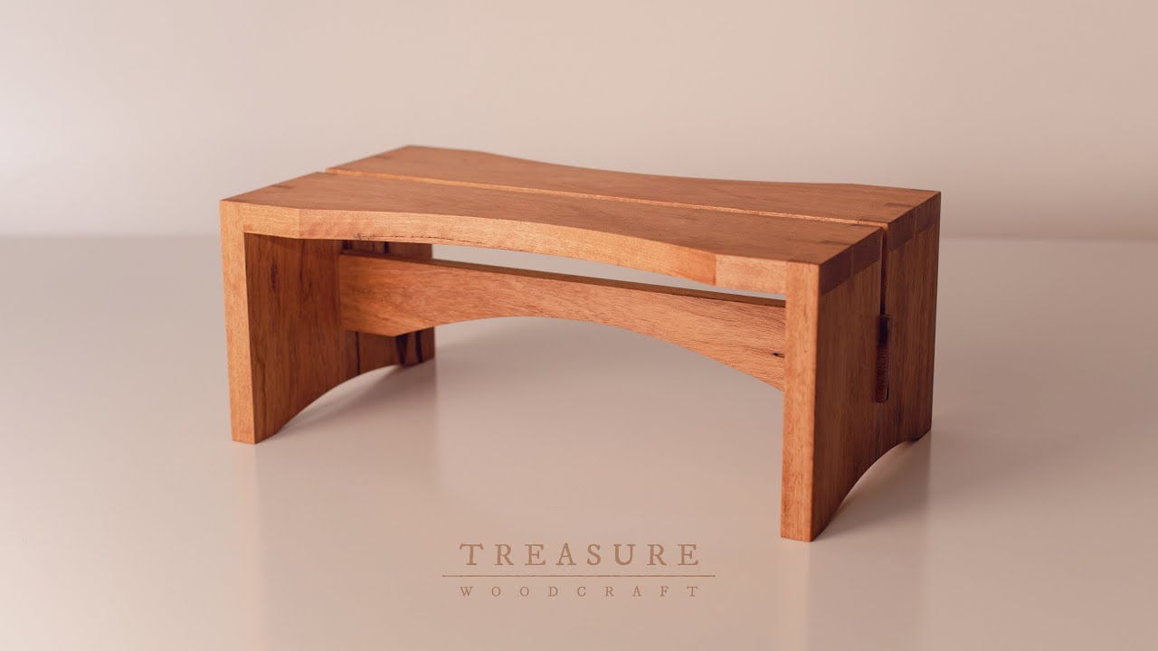 TREASURE WOODCRAFT - Making a Wooden Toilet Stool with Hand Cut Dovetails
