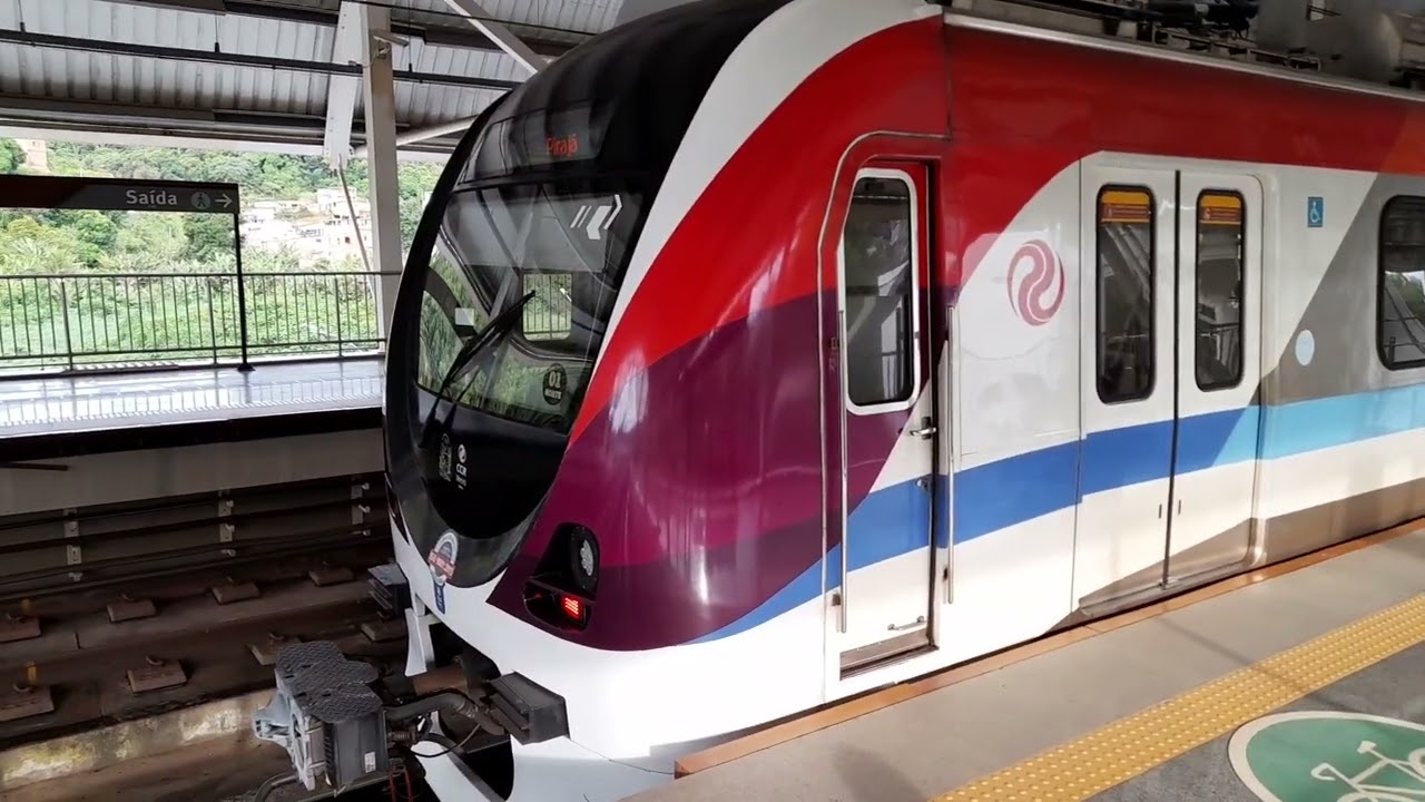 Movimentação dos trens na estação Bom Juá